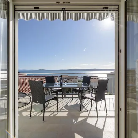 Apartmani Emil Trogir Exterior photo
