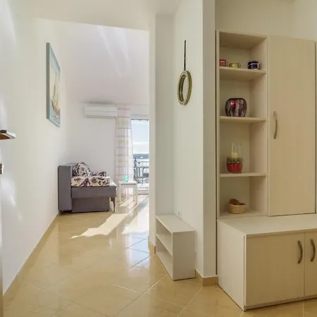 Apartmani Emil Trogir Exterior photo