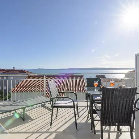 Apartmani Emil Trogir Exterior photo