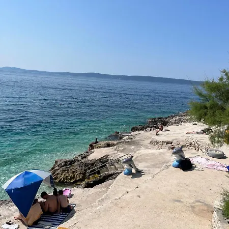 Apartmani Emil Trogir Exterior photo